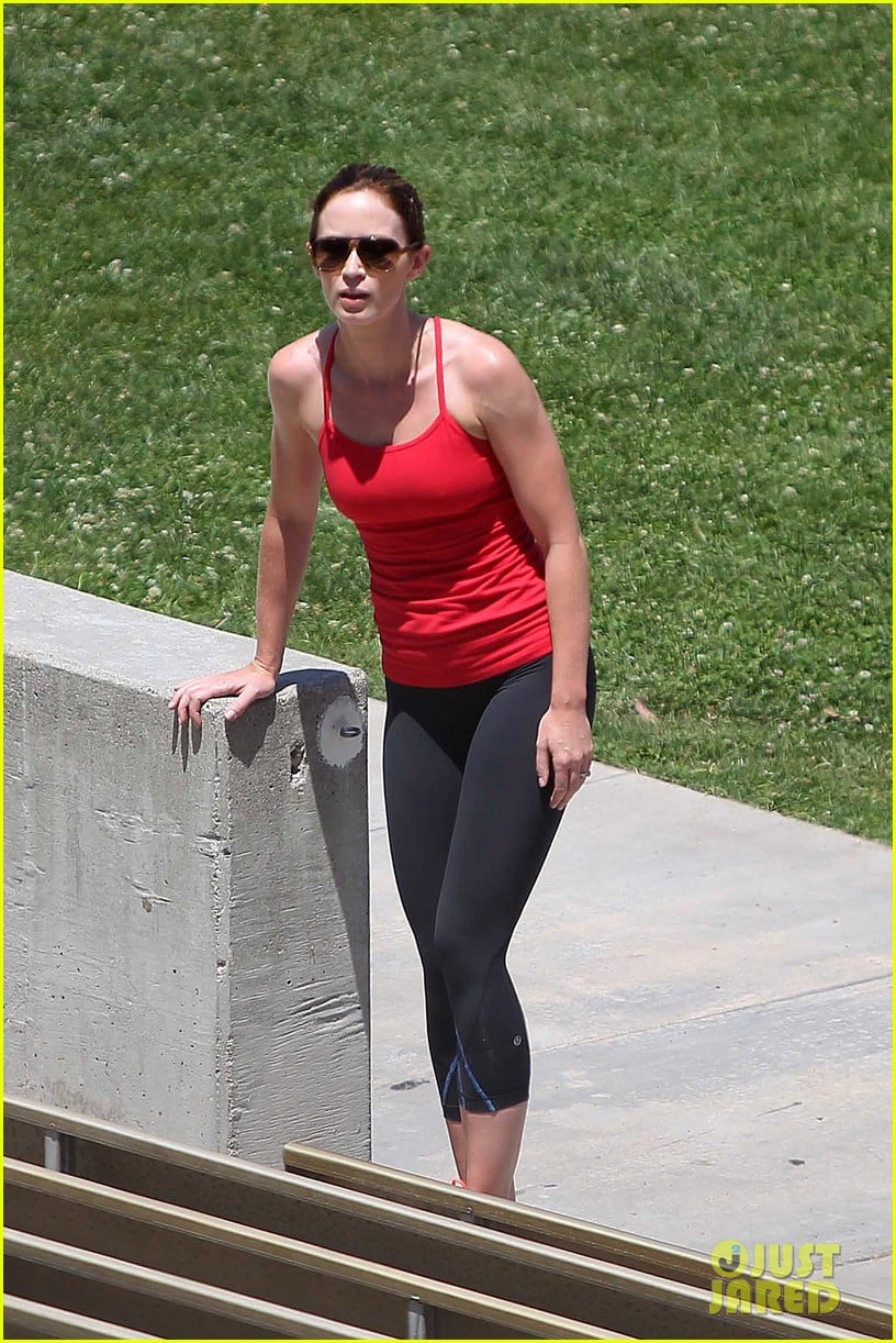 emily blunt workout 012687315