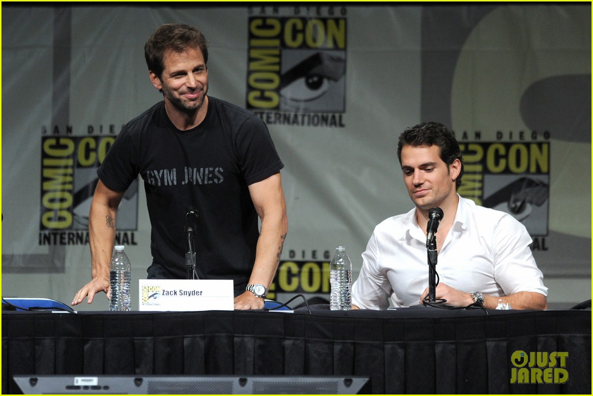 henry cavill man of steel panel at comic con 04