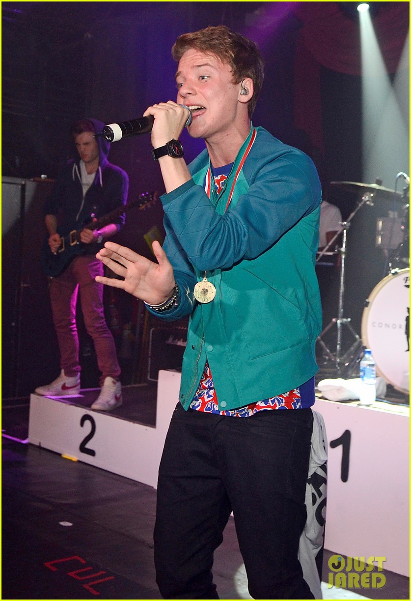 Conor Maynard GAY Bar Performance! Photo 2693748 Photos Just