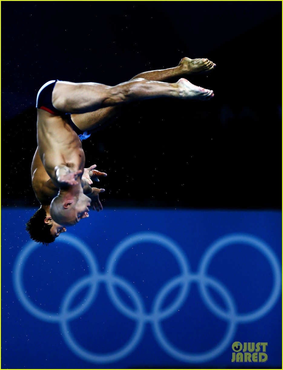 british diver tom daley misses out on olympic medal 06