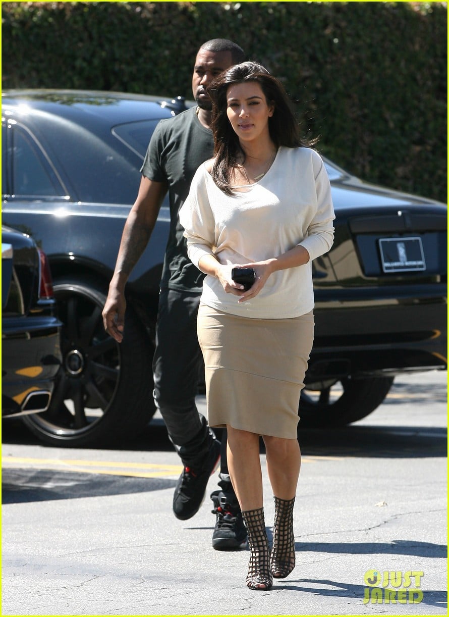 Kim Kardashian: Rockin' Beach Body!: Photo 2687944 | Kanye West, Kim ...