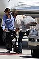 julia roberts boards private jet with the family 04