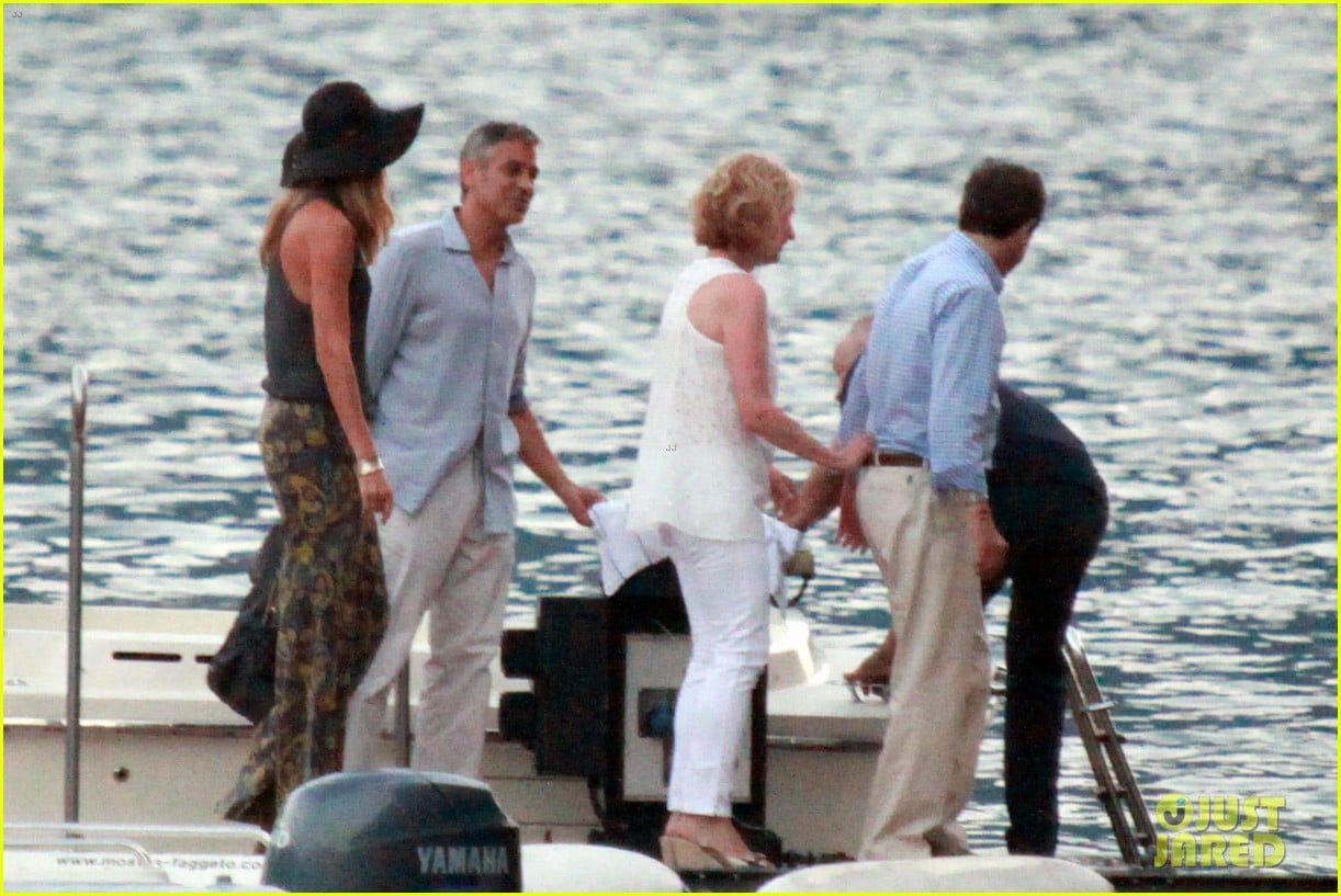 george clooney stacy keibler lake como boat ride 062699268