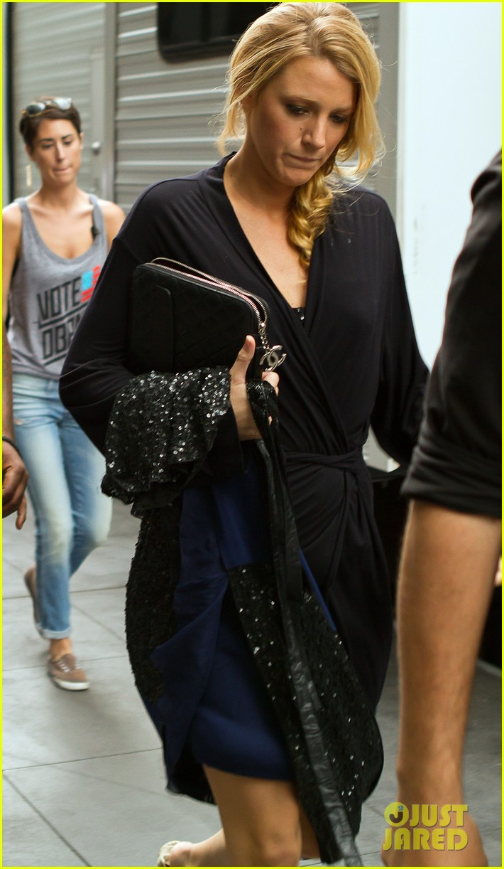 blake lively leighton meester gossip girl with the boys 262707603