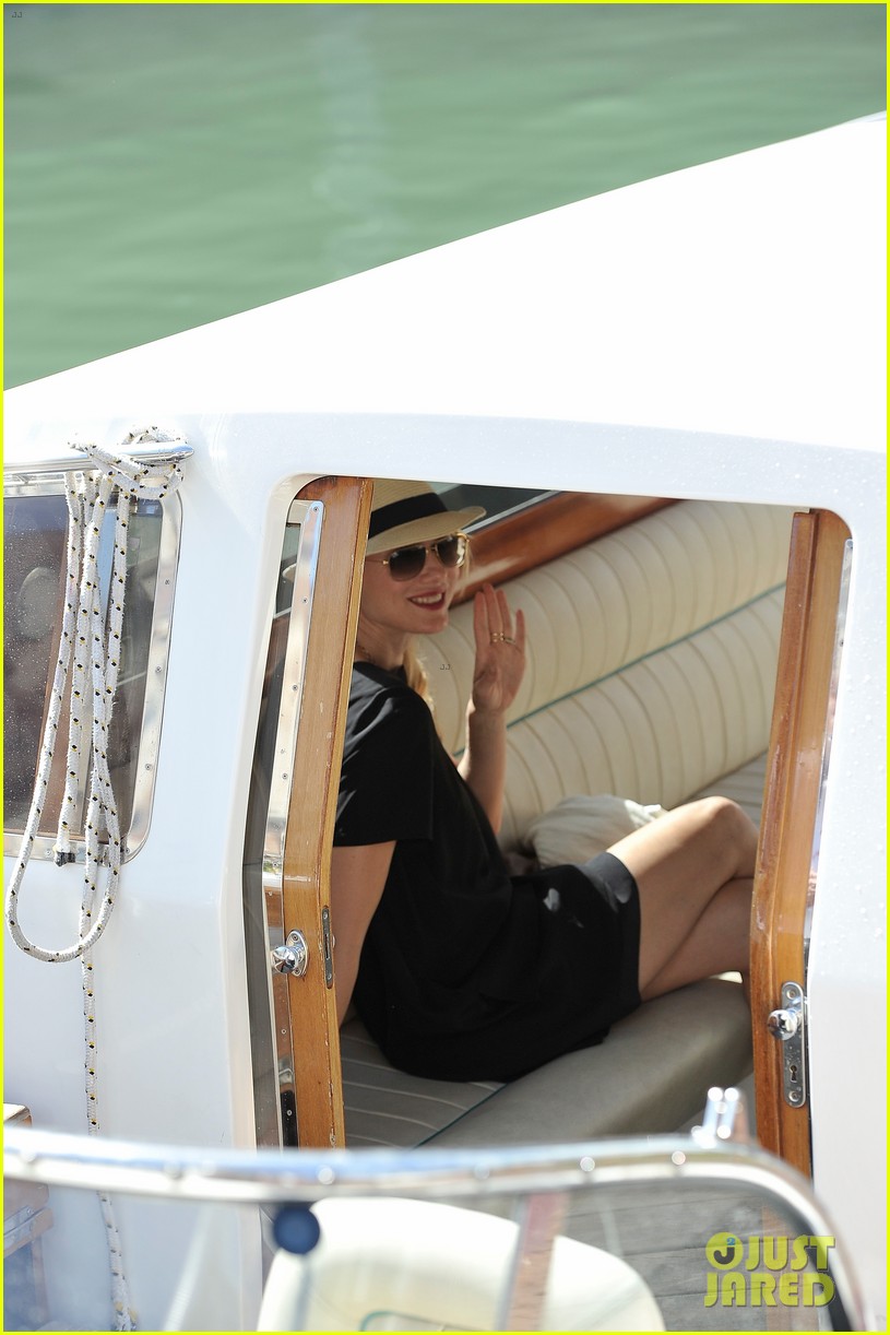 Kate Hudson & Naomi Watts Prep for Venice Film Festival Photo 2709970