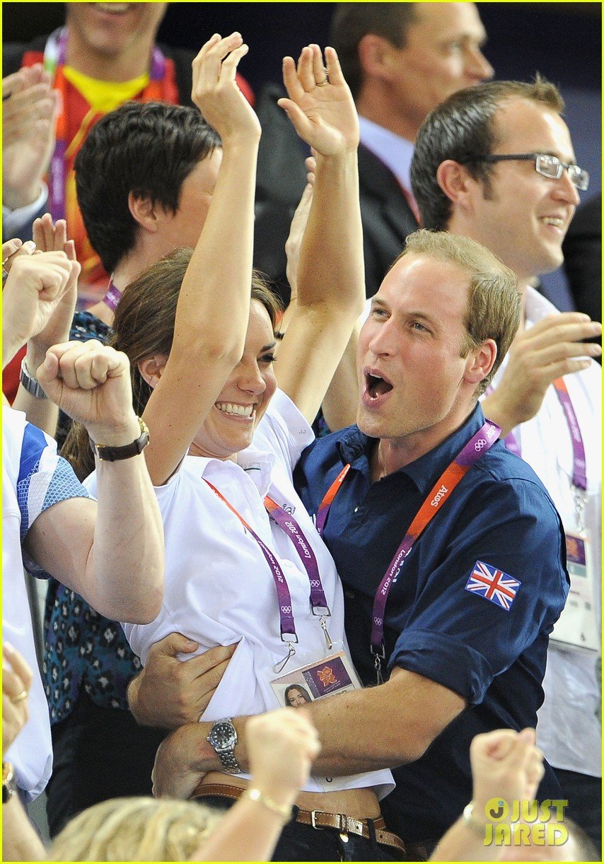 Duchess Kate & Prince William Celebrate Great Britain's Cycling Win at
