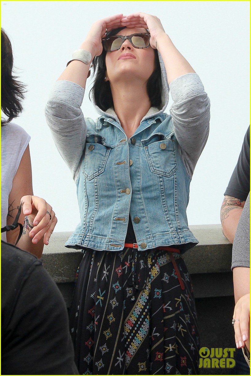 katy perry sightseeing in rio 072695063