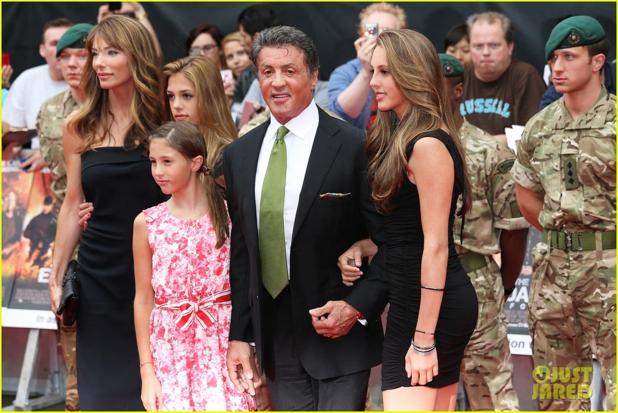 sylvester stallone brings family to expendables 2 premiere 232701651