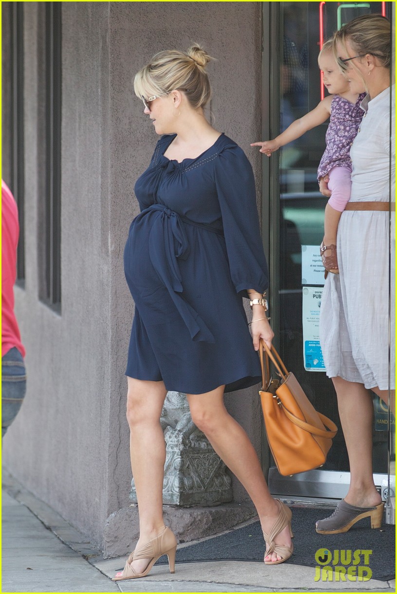 Reese Witherspoon Hugo Lunch! Photo 2696497 Pregnant Celebrities