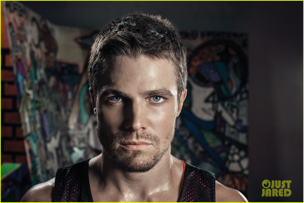 stephen amell fitness feature for emmy magazine 02