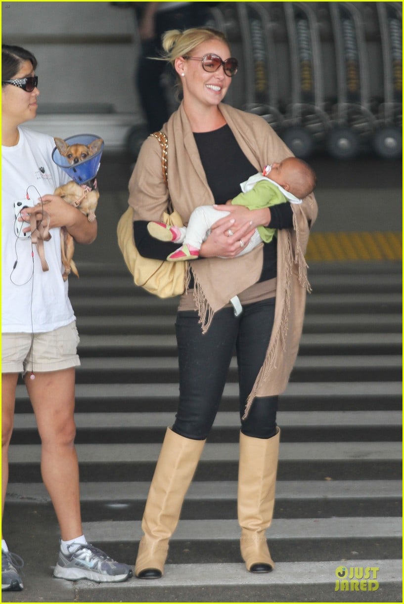 katherine heigl lax departure with mom 272718977