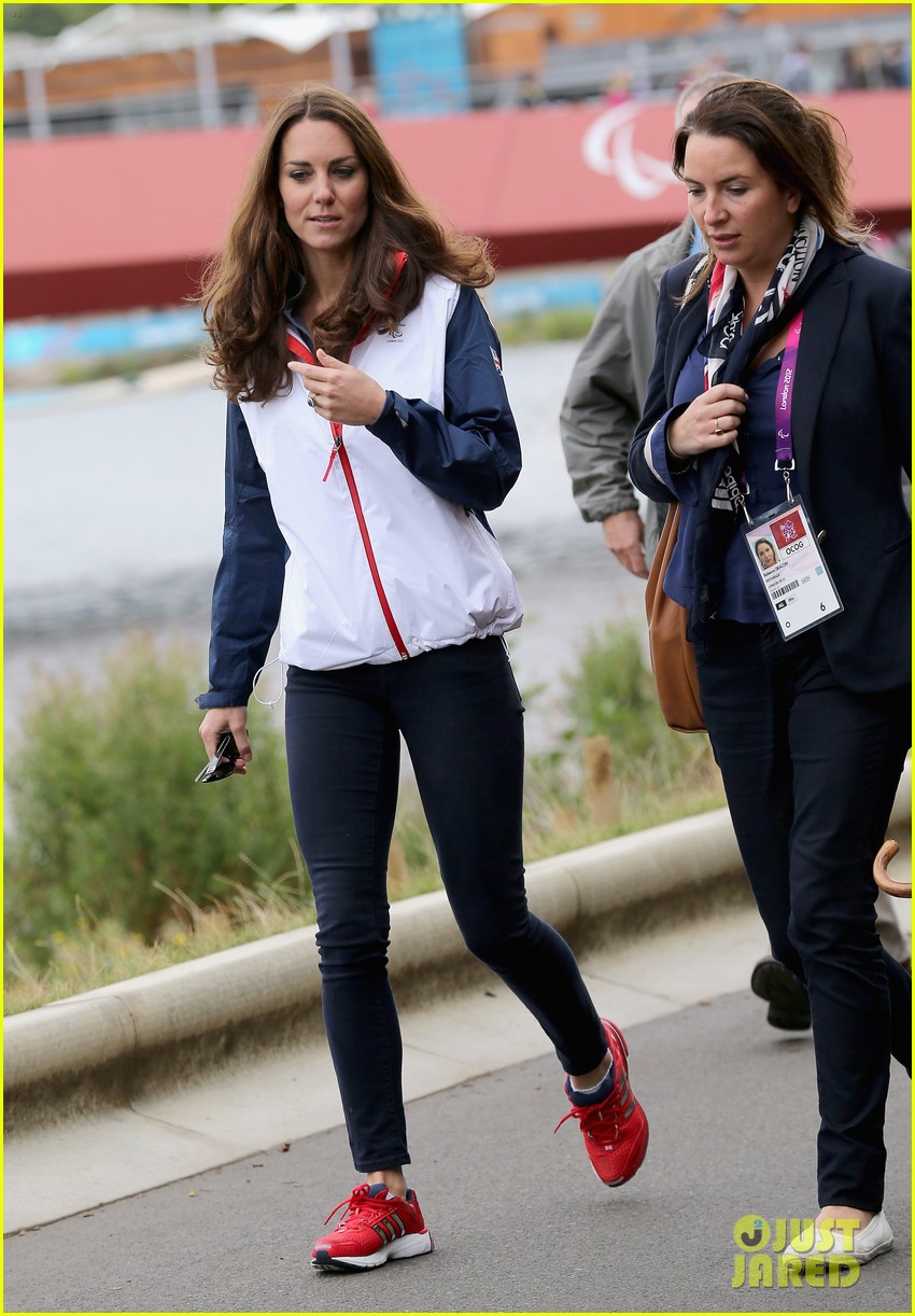 duchess kate cheers on rowing paralympics 222712928