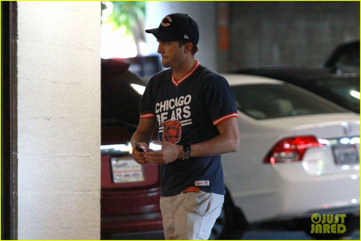 Ashton Kutcher CedarSinai Medical Center Visit Photo 2714206 Ashton Kutcher Photos Just