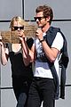 emma stone andrew garfield promote charities with handmade signs 14