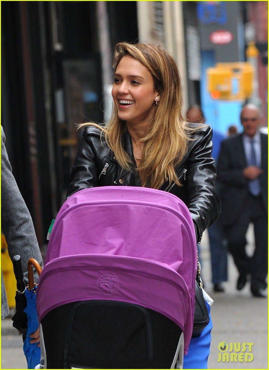 jessica alba big apple outing with haven 042733028