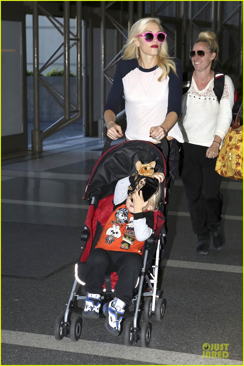 Gwen Stefani Happy Birthday Kisses to Gavin Rossdale! Photo 2748668