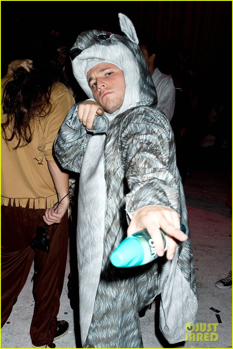 connor cruise just jared halloween party 2012 02