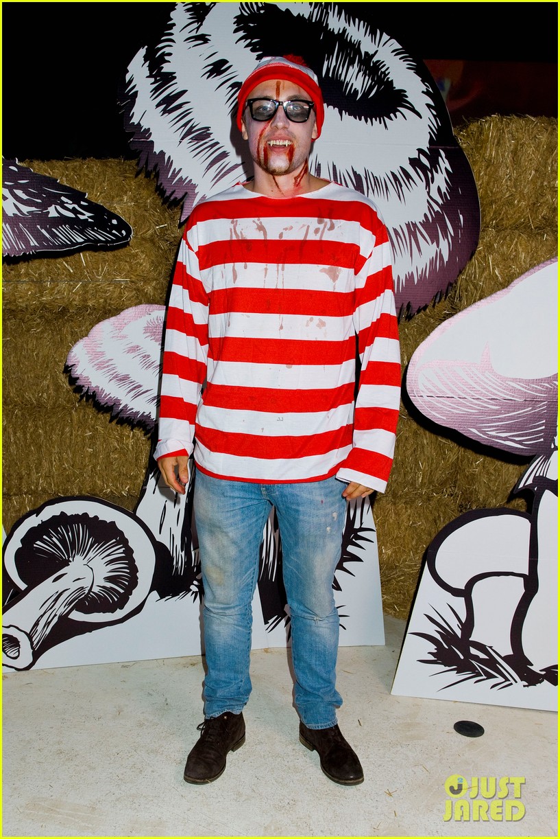 connor cruise just jared halloween party 2012 03