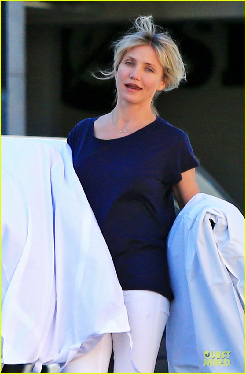 Cameron Diaz Beverly Hills Shopping Trip! Photo 2739360 Cameron(02)