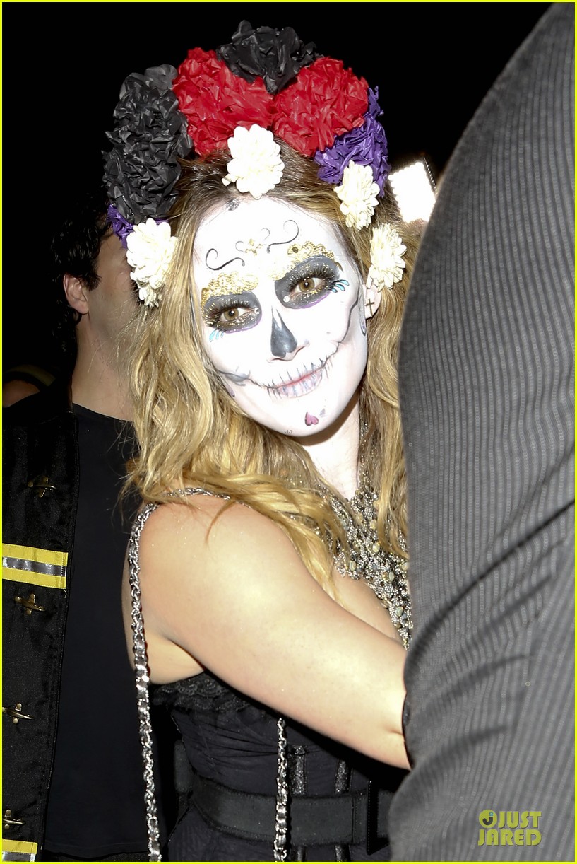 hilary duff mike comrie day of the dead halloween couple 022746108