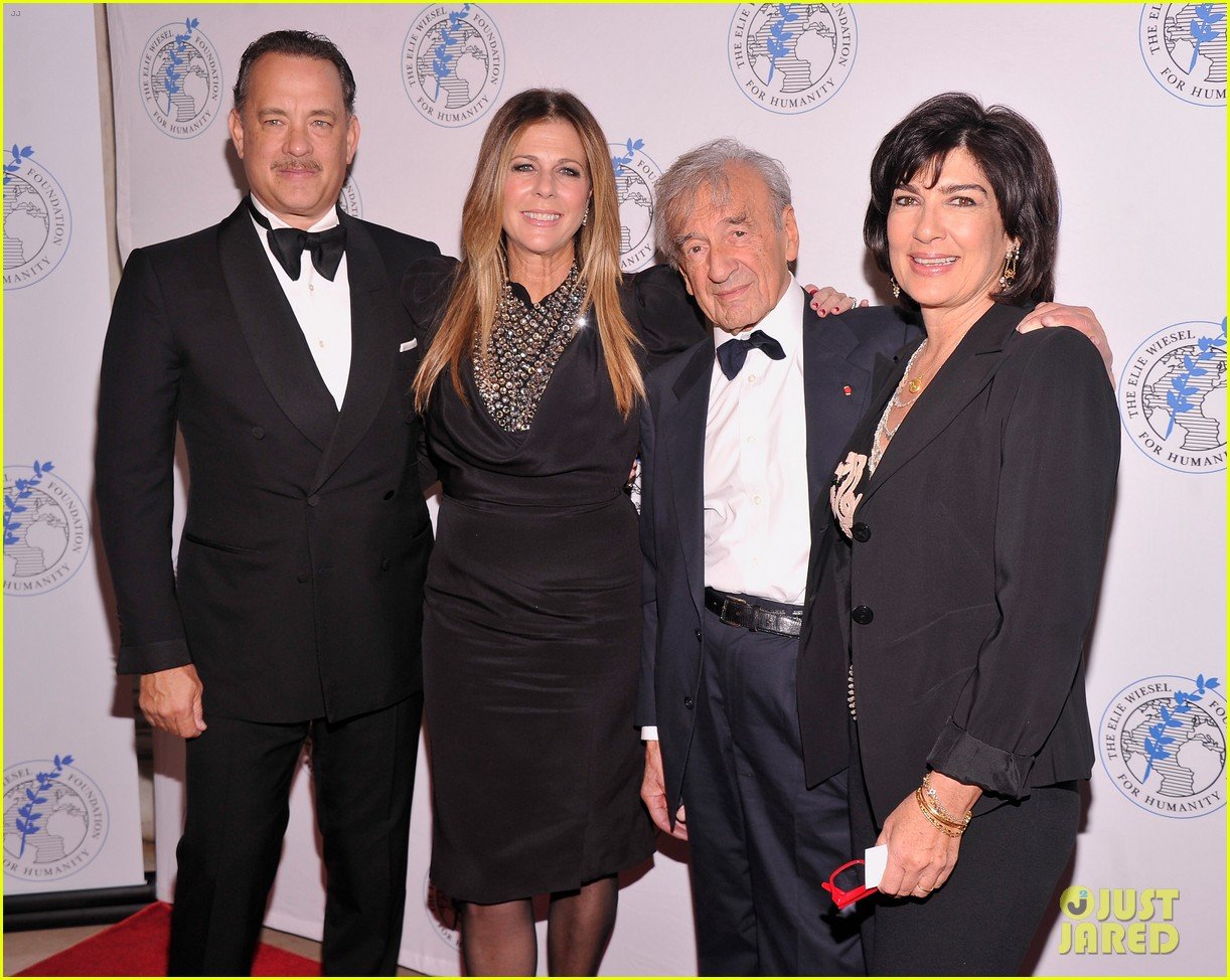 tom hanks arts for humanity gala with elie wiesel 06