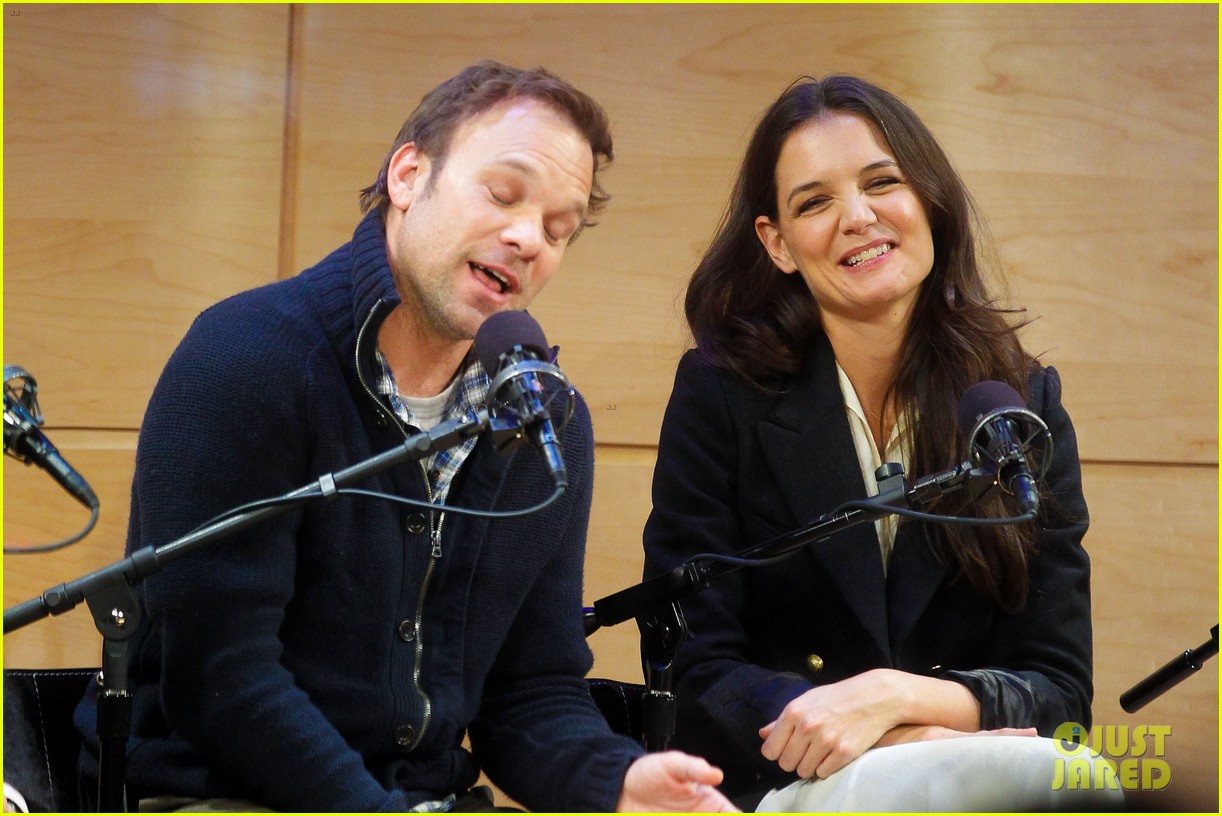 Katie Holmes New 'Dead Accounts' TV Commercial! Photo 2745139