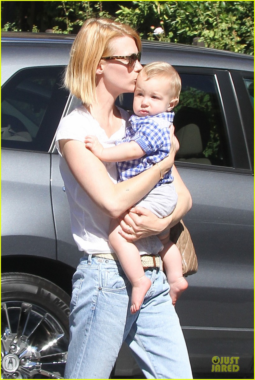 january jones boutique shopping with xander 18