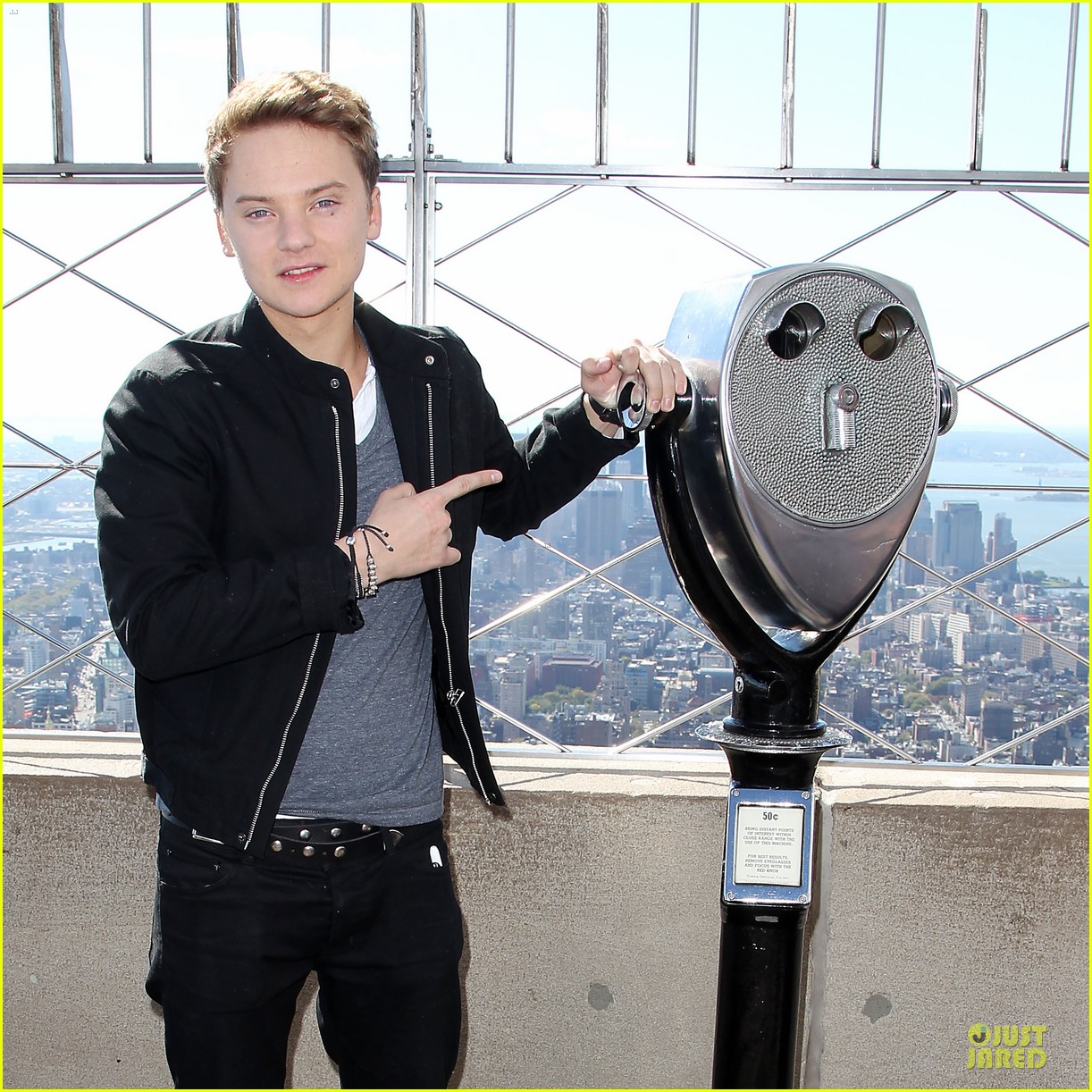 conor maynard tops empire state building 042739397