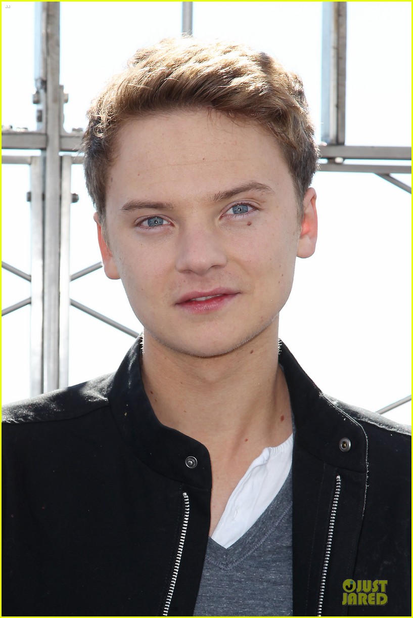 conor maynard tops empire state building 122739405