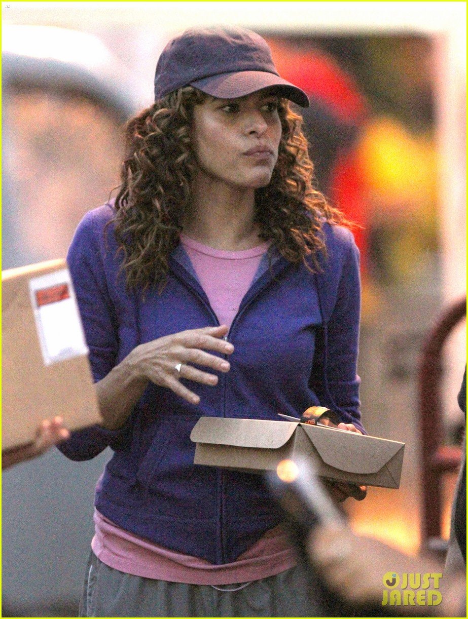 eva mendes curly hair for clear history 052732461