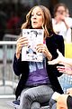 sarah jessica parker supports president obama on access hollywood 04