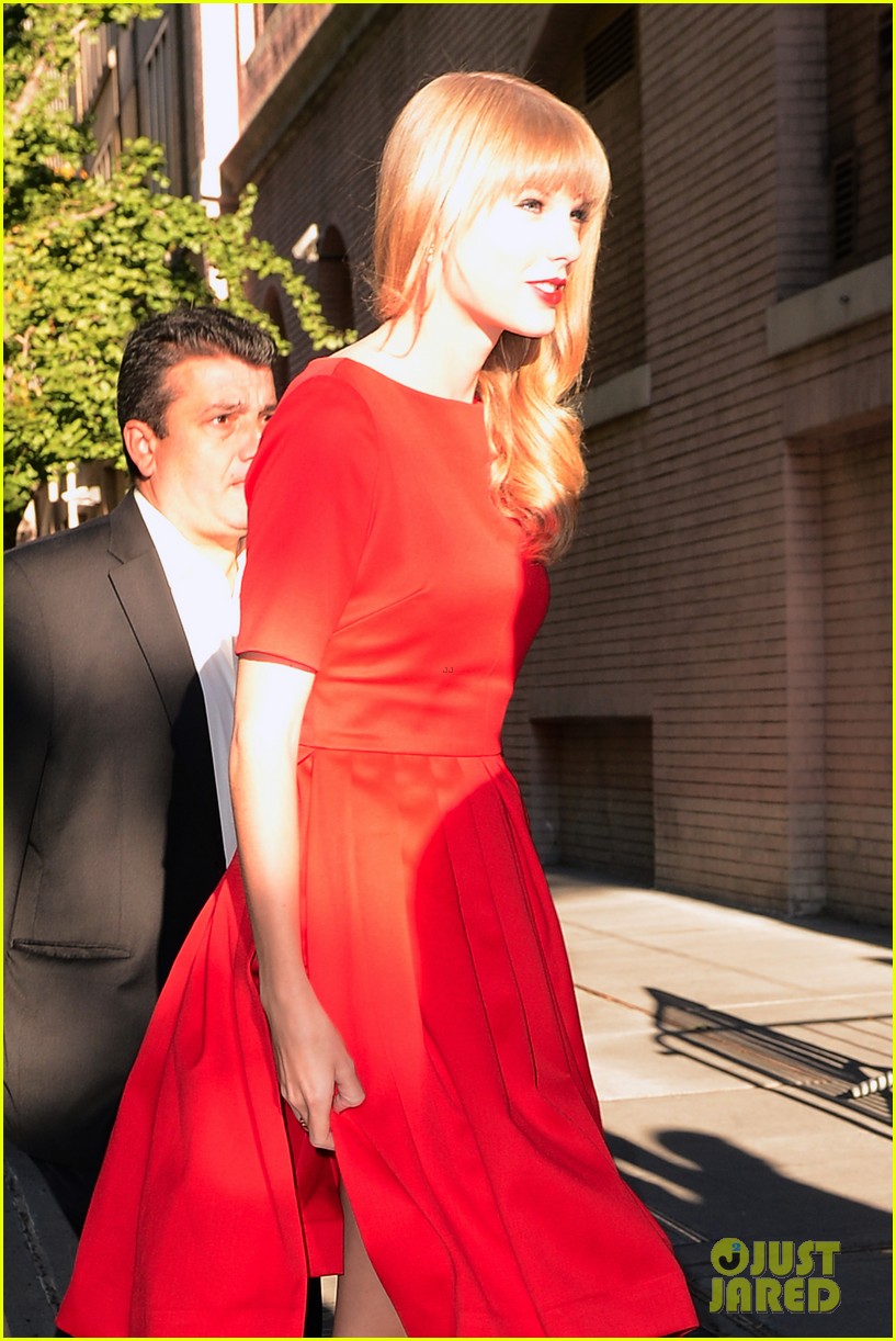 taylor swift red release on good morning america 15