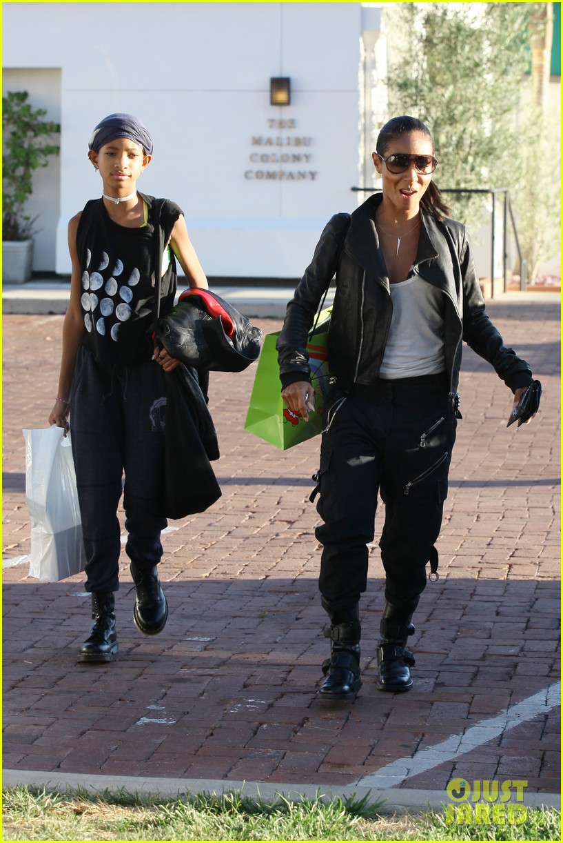 willow smith tra di noi lunch with mom jada 012739769