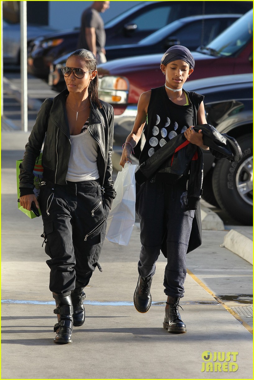 willow smith tra di noi lunch with mom jada 092739777