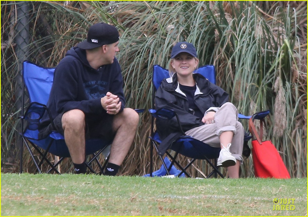 reese witherspoon jim toth deacons soccer game 112741619