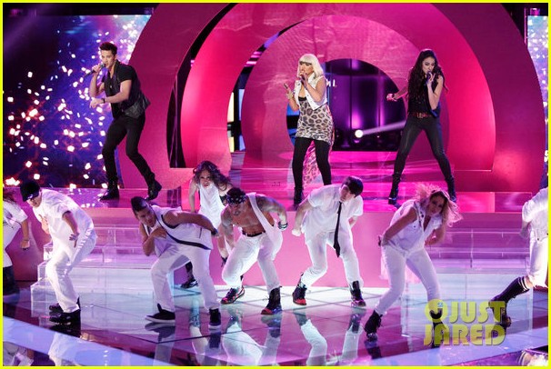 christina aguilera let there be love performance on the voice 072761782