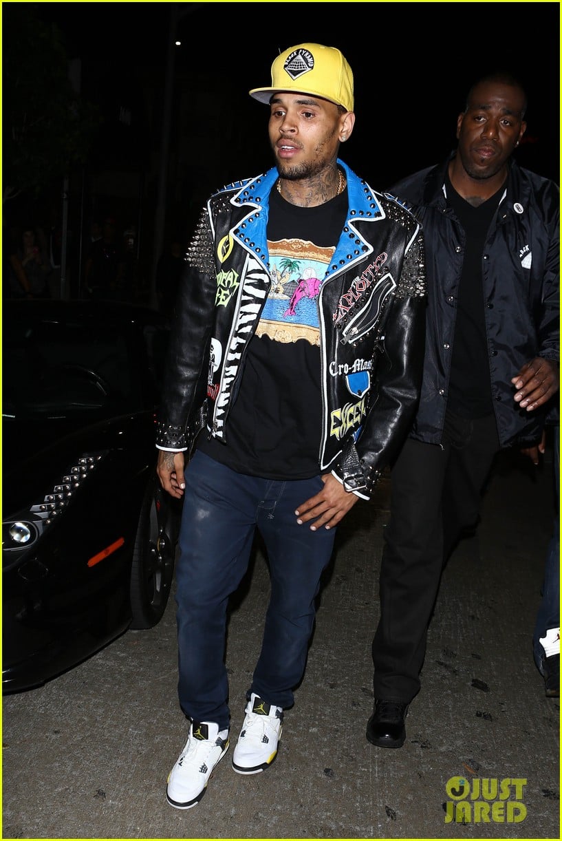 chris brown pink dolphin in store meet and greet152753503