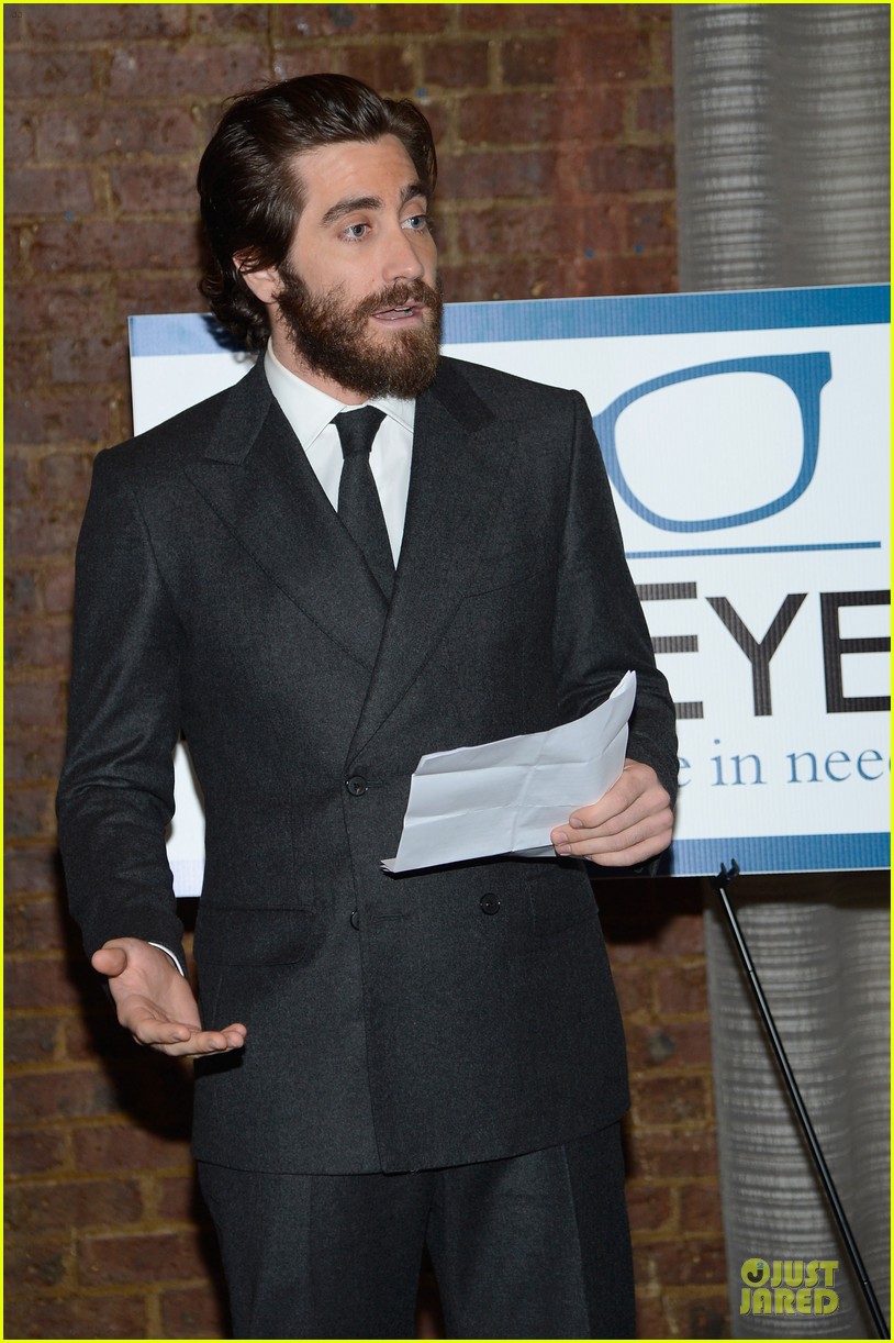 jake gyllenhaal new eyes for the needy gala honoree 092761174