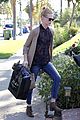 january jones cecconis lunch with friends 02