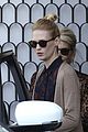 january jones cecconis lunch with friends 10