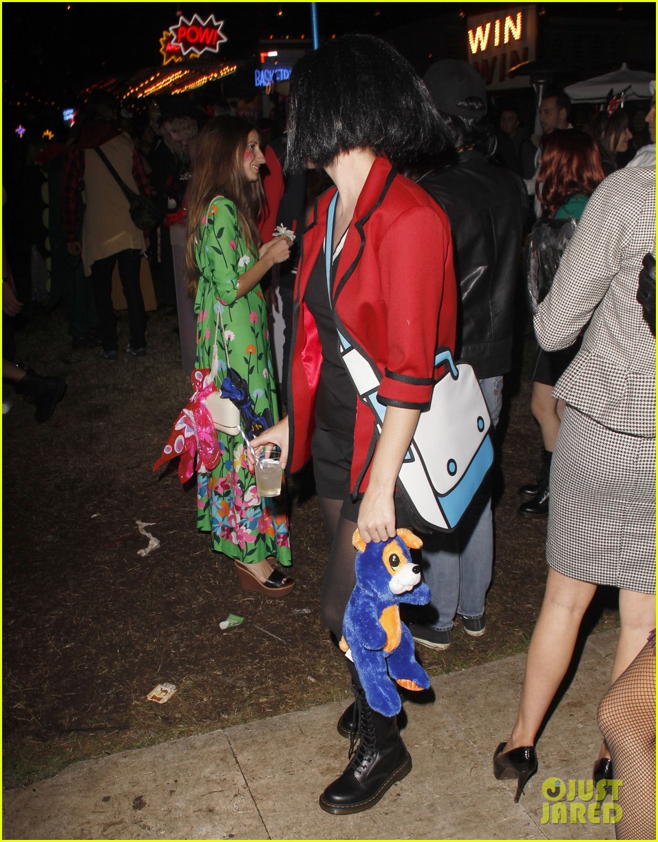 katy perry emma roberts hollywood forever cemetary halloween party 112749406