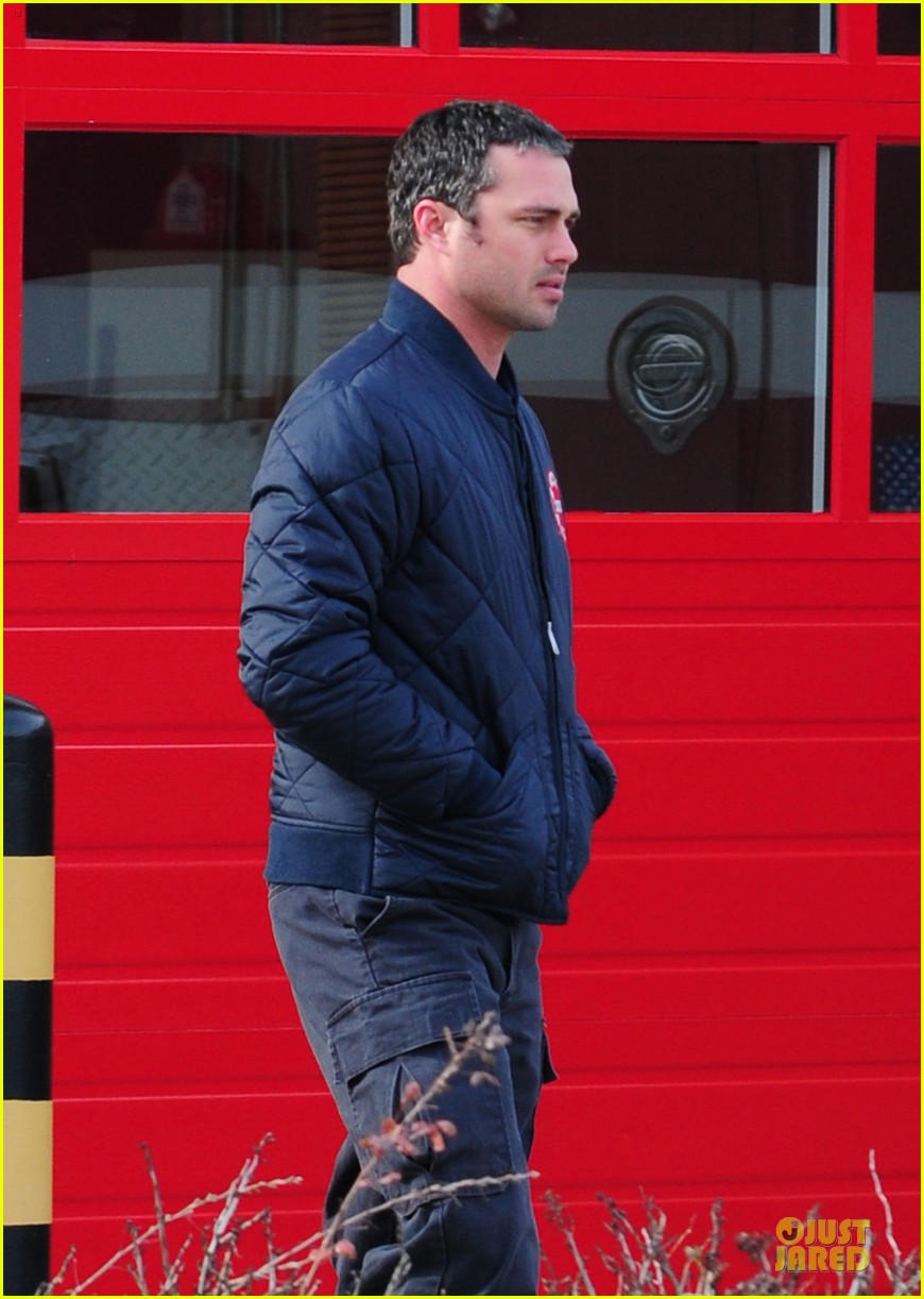 Taylor Kinney & Jesse Spencer 'Chicago Fire' Set! Photo 2765032