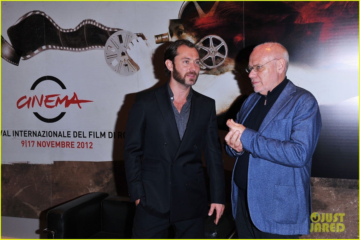 jude law meets the press at rome film festival 072755053