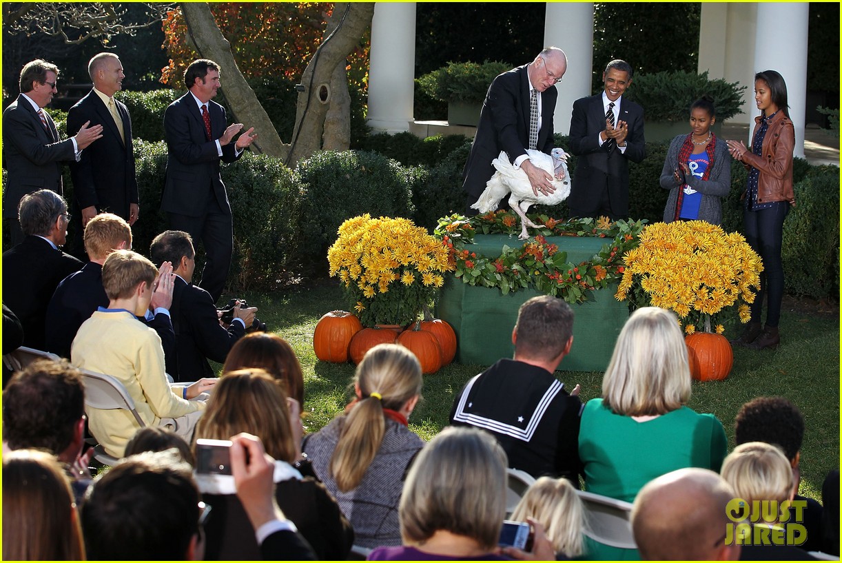 president obama kids pardon thanksgiving turkey 06