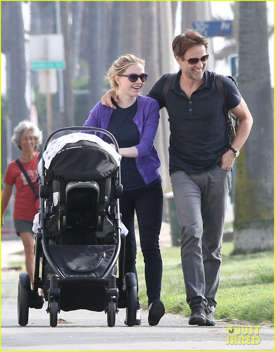 anna paquin stephen moyer park stroll with the twins 112752797