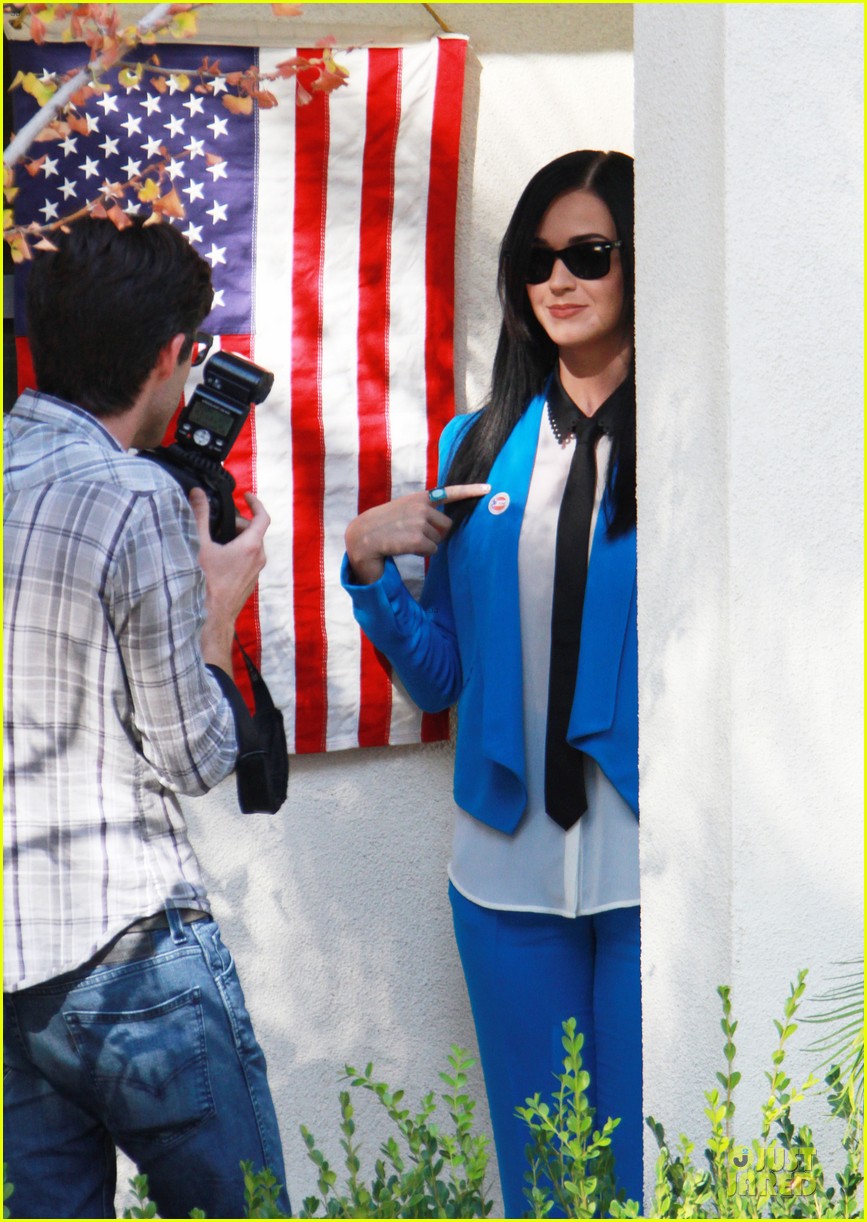 katy perry excited to exercise my civic duty 09