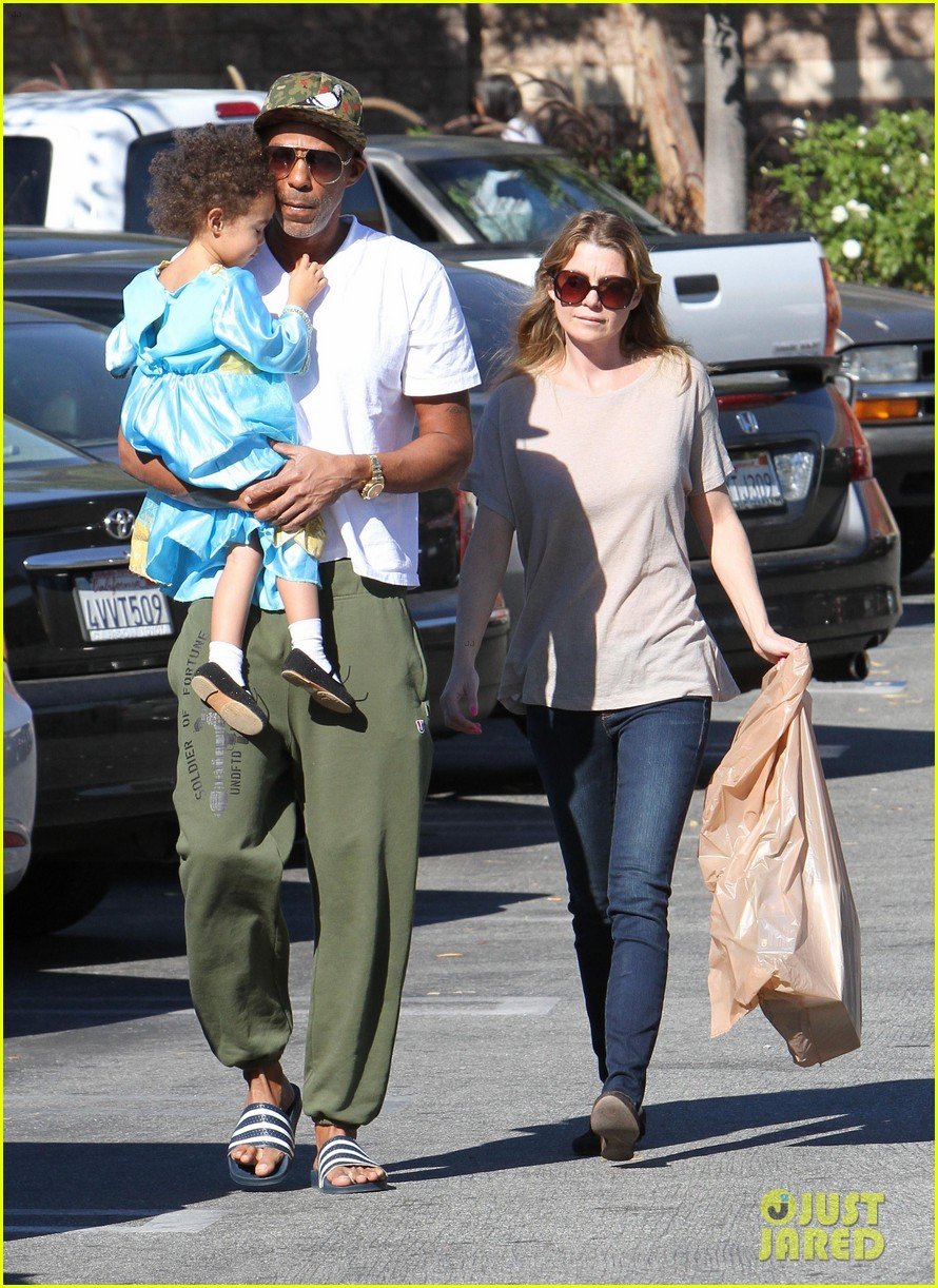 ellen pompeo chris ivery toys r us shopping with stella 08