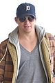 channing tatum flies out of los angeles 02