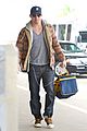 channing tatum flies out of los angeles 05