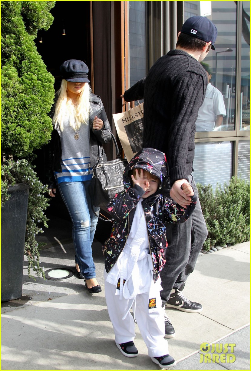 christina aguilera houstons lunch with karate boy max 142772045